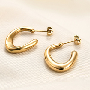 Boucles d'oreilles clous géométriques en forme de U en acier inoxydable doré 21 mm, boucles d'oreilles créoles tendance - Product Image 2