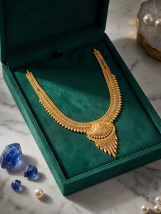 Conjunto de Collar y Aretes de Novia Clásicos para Mujer, Chapados en Oro, de Cobre y Latón, Origen Orissa, Marca DIVYORO - Product Image 2