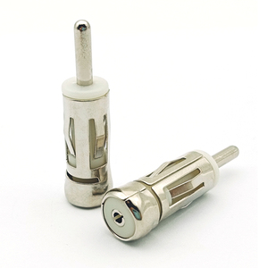 Convertisseur d'antenne de radio FM AM stéréo pour voiture Adaptateur de prise DIN vers prise <span class=keywords><strong>ISO</strong></span> - Product Image 3