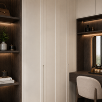 Armoire avec portes encadrées ivoire chaud, sections de présentation en bois fumé et meuble-lavabo