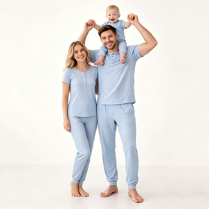 Pyjamas assortis pour la famille en modal de luxe 220 GSM, vêtements de nuit décontractés pour femmes, ensemble de pyjamas maman et moi, modal ultra-doux pour toute la famille - Product Image 2