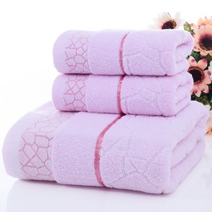 Juego de Toallas de Baño Water Cube, 100% Microfibra, 3 Piezas, Color Rosa, Beige y Azul, Toallas Faciales y de Playa para Adultos - Product Image 2