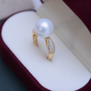 Anillo de Perlas Redondas de Agua Dulce Blancas de 11-12 mm de Edison Zhuji, Luz Intensa, Pequeñas Imperfecciones, Anillo de Plata S925 - Product Image 3