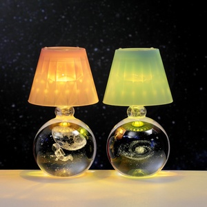 Lampe de chevet moderne et simple avec lumière d'ambiance, design Ciel Étoilé et Planètes, veilleuse en cristal, batterie intégrée, pour dortoir et chambre à coucher - Product Image 2