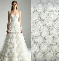 Tissu en organza blanc transparent à fleurs 3D fait main, maille florale stéréo pour robe de mariée, robe de soirée longue