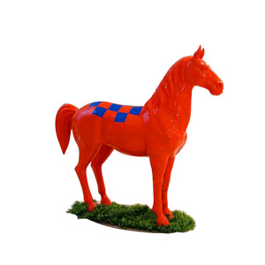 Sculpture de cheval en résine, décoration d'animal durable à poser au sol en extérieur - Product Image 5