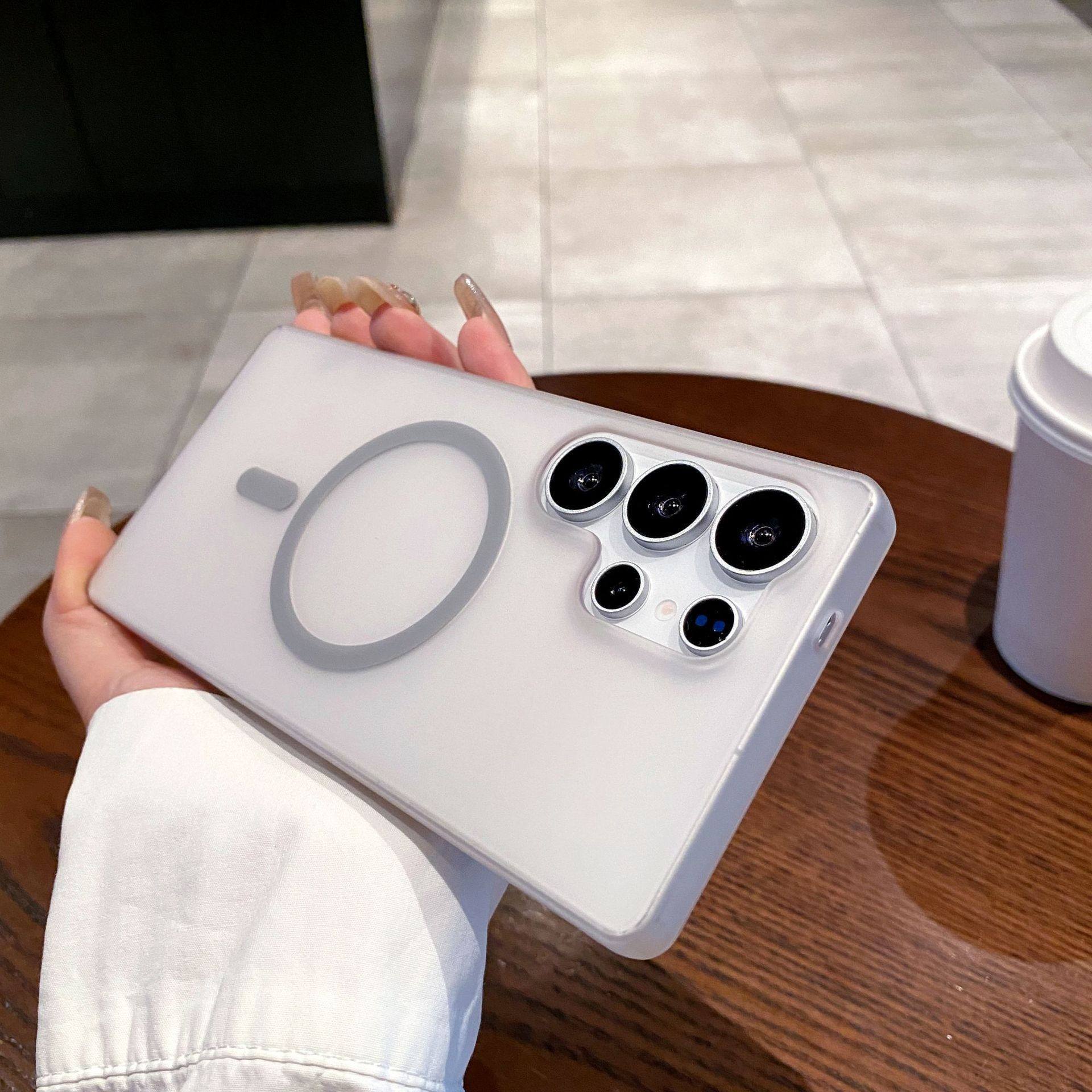 สีเทาเข้ม