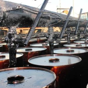 น้ำมันดินเกรดซึมผ่าน60/70สำหรับถนนยางมะตอยสารยึดเกาะทนทานสำหรับการปูทางหลวงและการจัดหาโครงสร้างพื้นฐาน - Product Image 5