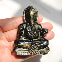 Sculpté à la main 8-9cm obsidienne naturelle cristal plat Ganesh 8-9cm argent doré éclat éléphant dieu ornement pour la décoration de la maison