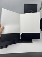 Carpeta con Ranura para Tarjetas de 18PT y 16PT, Formato A4/A5, con Logotipo Dorado Personalizado, para Ferias Comerciales, Educación, Hoteles, Hospitales, Presentaciones y Documentos