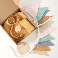 Coffret Cadeau Bébé 6-en-1 : Drapeau Triangle, Décoration de Naissance 0-12 Mois, Vente en Gros