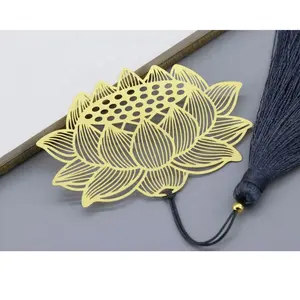 Hadiah antik gaya Tiongkok klasik bookmark Lotus logam emas kuningan dengan rumbai