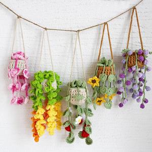 Set <span class=keywords><strong>de</strong></span> regalo corporativo: Planta colgante <span class=keywords><strong>de</strong></span> glicinia <span class=keywords><strong>de</strong></span> ganchillo personalizada, decoración boho para espejo <span class=keywords><strong>de</strong></span> coche, flor <span class=keywords><strong>de</strong></span> hilo hecha a mano, adorno para pared o ventana. - Product Image 5