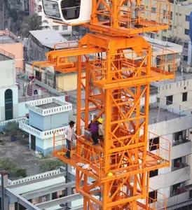 CE edifício alto 12T guindaste de torre auto-elevado T7022 guindaste de torre com lança oscilante