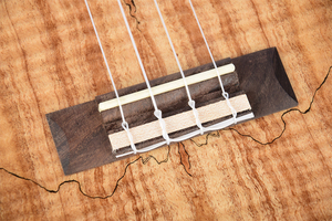 <span class=keywords><strong>Ukelele</strong></span> Kaysen KSD-26 <span class=keywords><strong>Profesional</strong></span>, Tapa Sólida, <span class=keywords><strong>Ukelele</strong></span> <span class=keywords><strong>Tenor</strong></span> de 23/26 Pulgadas - Product Image 3