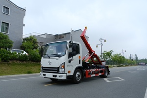 Camion benne basculante Dayun Mini 4x2 avec boîte de vitesses manuelle et pompe pour collecte des déchets - Product Image 2