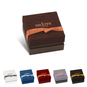 फैशन सरल कस्टम आभूषण उपहार पैकेजिंग बहु-रंग गहने बॉक्स