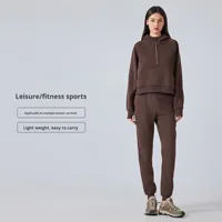 Nouveau sweat-shirt de sport de yoga ample à demi-zip à capuche pour femme en polyester/coton doublé de polaire anti-rides