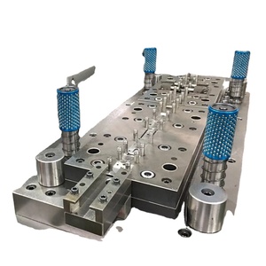 Molde de estampado de herramientas de troquel progresivo para prensa eléctrica CNC mecanizado <span class=keywords><strong>Metal</strong></span> acero aluminio latón punzonado molde acabado pulido - Product Image 1
