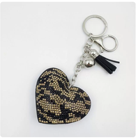 Porte-clés Cœur Rayé Marron, Best-seller, pour Sacs et Voitures, Ornement Scintillant Entièrement Strassé avec Pompons