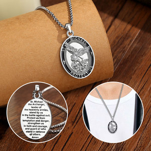 Merryshine - Medalla Amuleto Religiosa de San Miguel Arcángel, Chapada en Oro sobre Cobre Esmaltado Negro, Collar Protector Cristiano - Product Image 4