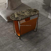 Table d'appoint de luxe avec plateau en marbre, table basse d'angle pour canapé, meubles de salon, table de chevet avec espace de rangement en cuir