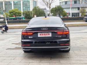 <span class=keywords><strong>Audi</strong></span> A8L 50 TFSI <span class=keywords><strong>Sedan</strong></span> 2023 di Seconda Mano con Motore a Benzina Turbocompresso a Trazione Integrale, Edizione Premium Esclusiva - Product Image 5