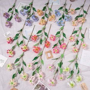 Bouquet de fleurs artificielles en soie avec flamme simulée, décoration de mariage et de maison, produit fini - Product Image 1