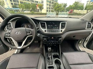 <span class=keywords><strong>Hyundai</strong></span> <span class=keywords><strong>Tucson</strong></span> 2018 <span class=keywords><strong>2019</strong></span> 1.6T DCT FWD Édition Spéciale 15e Anniversaire, Lisse et Durable - Product Image 6