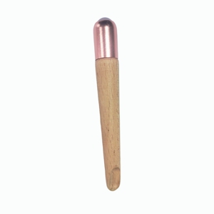 Bâton de massage pour les yeux en quartz rose avec manche en bois, outil de grattage d'acupression pour le visage et les yeux, SPA - Product Image 1