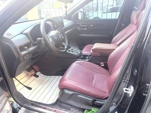 <span class=keywords><strong>Honda</strong></span> <span class=keywords><strong>CRV</strong></span> E:HEV Sport 2023, Versión Inteligente 2WD, Bajo Kilometraje, Excelente Estado, Motor Híbrido de Bajo Consumo, SUV Usada - Product Image 5