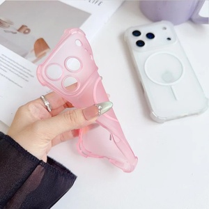 เคสซิลิโคน TPU รุ่นใหม่ 2026 สำหรับ iPhone 17 Pro Max แบบกันกระแทกสี่มุม, เคสป้องกันกล้องแม่เหล็กสำหรับ iPhone 17 Pro Max - Product Image 2