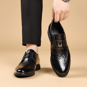 Mocassins en cuir noirs à bout pointu pour hommes, à enfiler, chaussures habillées et décontractées pour jeunes de 18 à 40 ans - Product Image 1