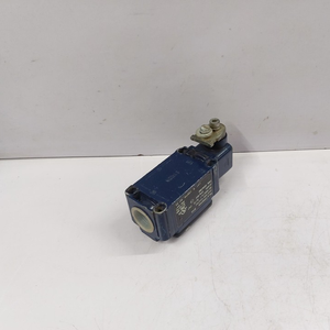 Baru Original Ready 335-11Z-2740 AC15 IP676kV Gudang Otomasi Industri PLC Programming Controller - Product Image 1