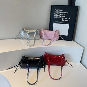 Sac à bandoulière multifonctionnel Bow Underarm en cuir PU avec doublure en polyester, sac fourre-tout tendance pour femme - Product Image 1