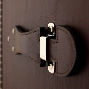 <span class=keywords><strong>Valise</strong></span> classique royale personnalisée, armoire vintage, <span class=keywords><strong>valise</strong></span> avec serrure, certifiée BSCI pour l'exposition d'œuvres d'art - Product Image 3