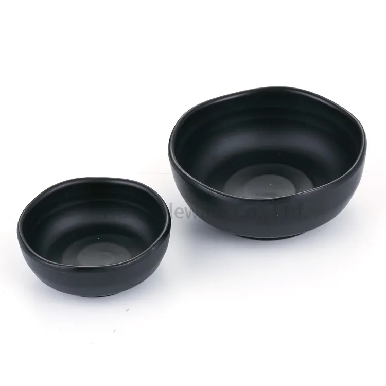 Vajilla de plástico de melamina de 2 pulgadas para sushi, platos pequeños, platos para salsa, cuencos pequeños, color negro, 2,35