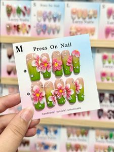 TSZS - <span class=keywords><strong>Uñas</strong></span> Acrílicas Hechas a Mano al por Mayor, 10 Piezas, Medianas, Cuadradas, Almendradas, con Diseño Floral, Cruz y Perlas, Puntas <span class=keywords><strong>de</strong></span> <span class=keywords><strong>Uñas</strong></span> Postizas Hechas a Mano - Product Image 6