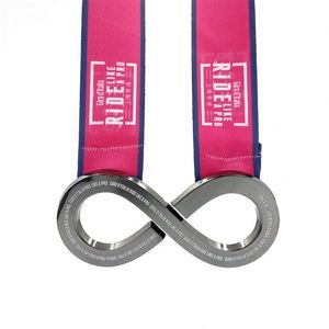Médailles promotionnelles 3D 2D personnalisées à succès avec décapsuleur intégré pour événements de formation, de marche et de course - Product Image 1
