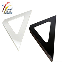 Support d'étagère flottante triangulaire robuste en fer, design creux, fixation murale, revêtement métallique en poudre, épaisseur 1,5 mm