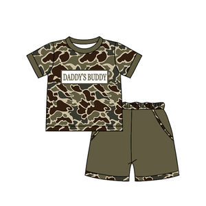 BSSO1843 Ensemble de vêtements personnalisé pour bébé garçon, imprimé camouflage vert foncé, motif « Daddy's Buddy », tenues d'été, ensemble en gros - Product Image 1