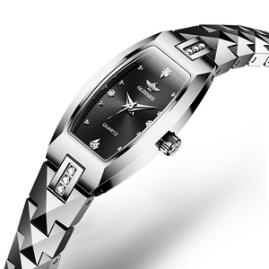 OUPINKE 3242 hermoso reloj elegante de cuarzo para mujer, correa de acero de actividad, movimiento suizo, reloj informal ultrafino resistente al agua - Product Image 4