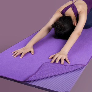 Nhanh Chóng Khô Mồ Hôi Wicking Hot Yoga Khăn Tùy Chỉnh In Không Trượt Silicon Chấm Thể Thao Sợi Nhỏ Yoga Mat Khăn - Product Image 1