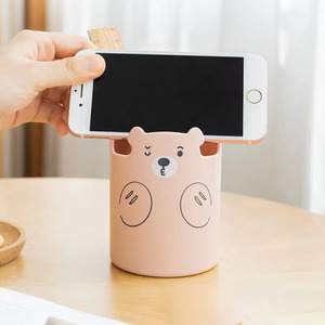 Kinderen Gift Cilindrische Pen Rack Pp Plastic Briefpapier Organisatoren <span class=keywords><strong>Cartoon</strong></span> Little Bear Pen Houder Met Mobiele Telefoon <span class=keywords><strong>Stents</strong></span> - Product Image 2