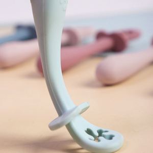 Juego de Cucharas de Silicona de Grado Alimenticio Libres de BPA para Bebés, Cuchara de Entrenamiento para Aprender a Comer, Cuchara para Lamer Frutas y Purés, Accesorios para la Alimentación - Product Image 6