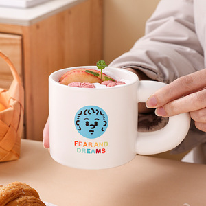 แก้วเซรามิค Fear And Dreams 330 มล. ลายการ์ตูน พิมพ์ลายสกรีน แก้วกาแฟ แก้วน้ำชา ของขวัญสำหรับใช้งานทั่วไป - Product Image 1