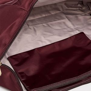 Sac fourre-tout pliable en nylon pour femme, grand format, personnalisable avec logo, résistant à l'eau, réutilisable, avec fermeture éclair, pour la plage, les week-ends, l'été et l'automne - Product Image 3