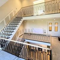 Balustres ovales carrés en fer forgé de 1/2 po au design moderne, populaires pour les balustrades de villa, les balcons et les escaliers
