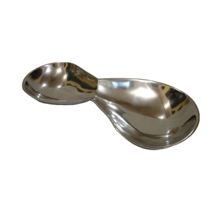 Service fantaisie de table en métal, forme Antique 2 sections en aluminium moulé vernis brillant, service de fantaisie, vaisselle de service - Product Image 1