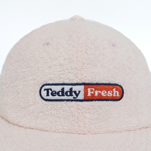 Servizio OEM/ODM, Cappello Snapback Invernale a 6 Pannelli con Visiera Piatta per Donna, Design Personalizzabile con Logo Ricamato su Tessuto in Spugna - Product Image 5